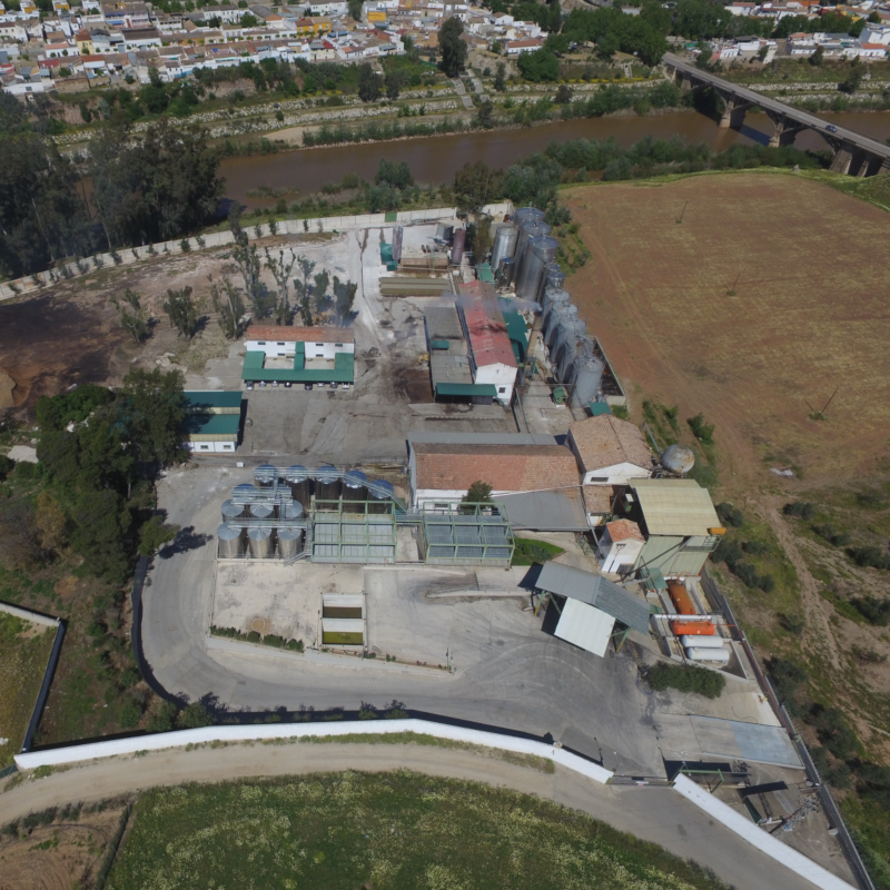 Vue aérienne de l'usine RIOSA